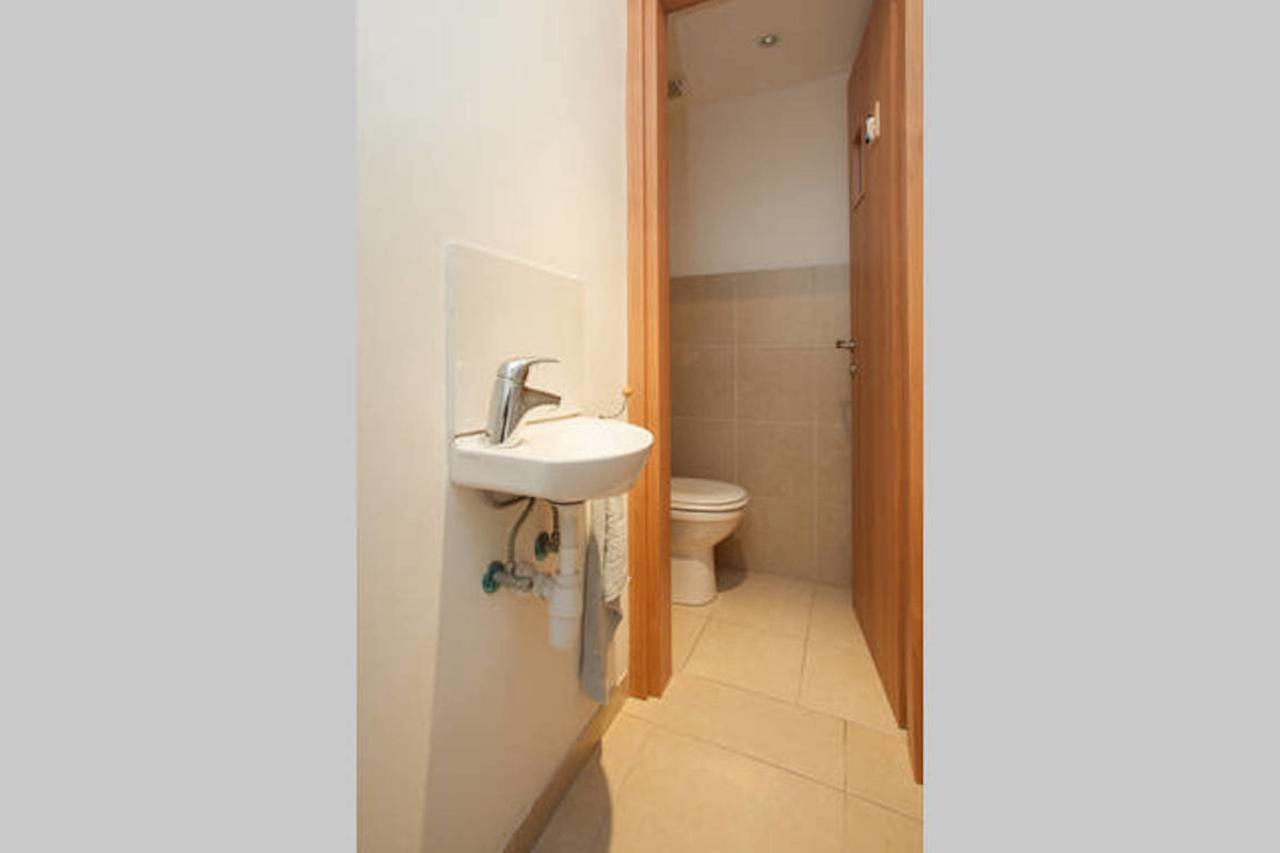 Cosy 1Br Near Beach By Feelhome Тел Авив Екстериор снимка